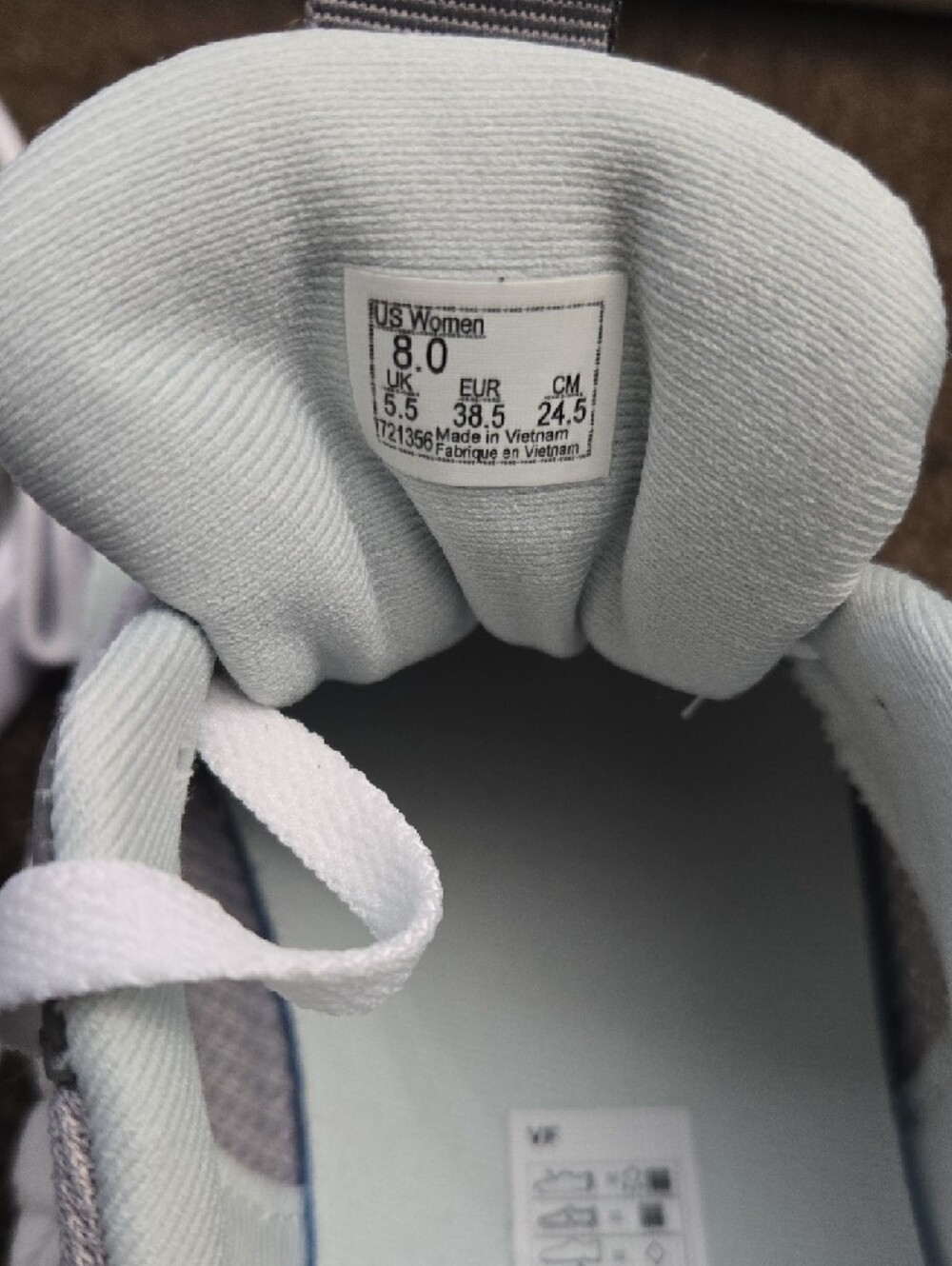 Vans Low Top Sneakers in Gray & Mint Green - Picture 6 of 7